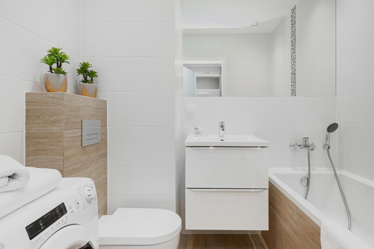 Apartments Parks Of Warsaw By Noclegi Renters Экстерьер фото